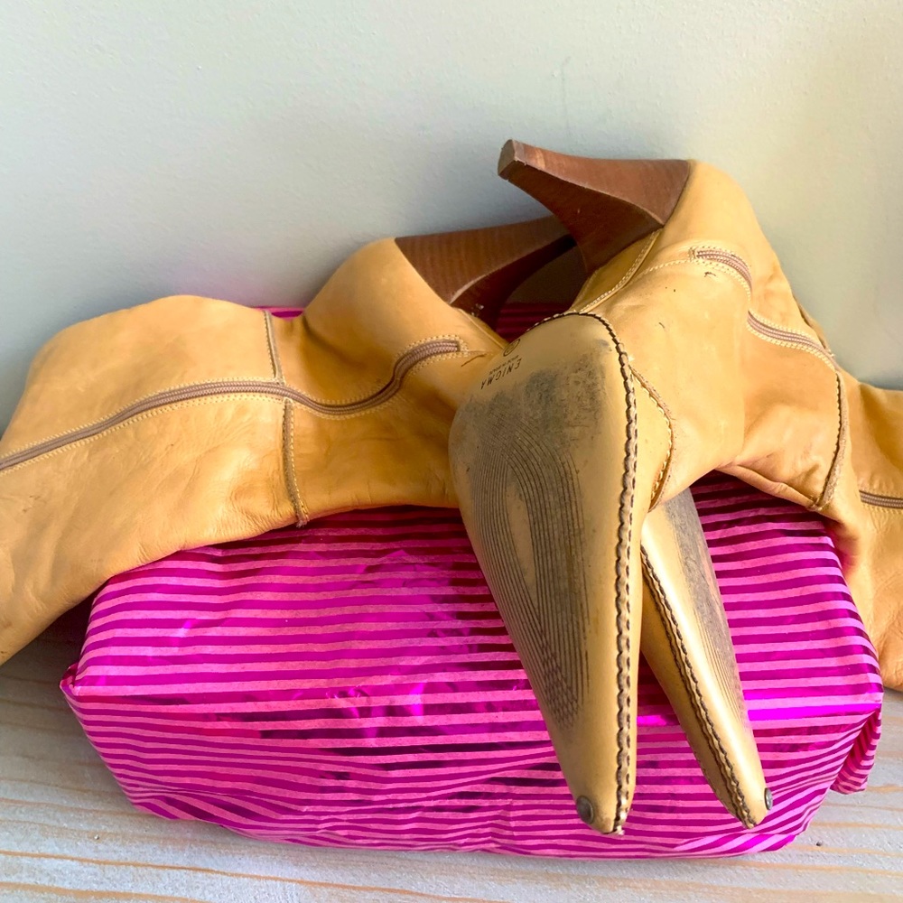 2 1/2 in boot that is super Comfortable that needs a home